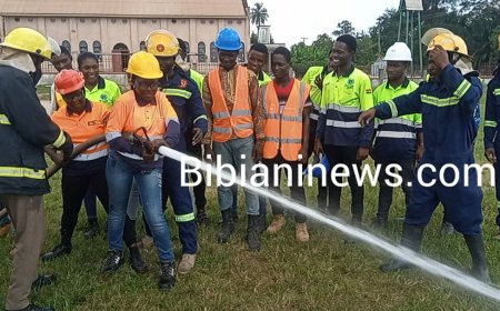 W/N/R : Bibiani Fire Service Holds Fire Training For Students