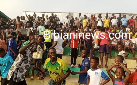 SPORTS UPDATE : Bibiani Gold Stars Supporters Union Chairman On The Dance Floor In The GPL Week 15 Game