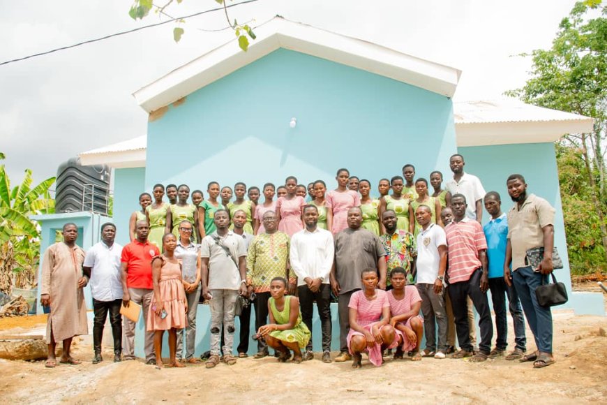 W/N/R : The Member of Parliament for Sefwi Akontombra Constituency donates a 12-seater toilet facility and a mechanized borehole to Akontombra SHS