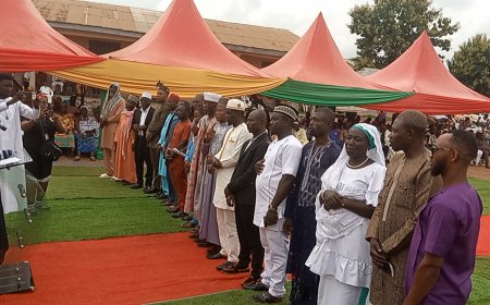 SOCIAL : Muslims urged promoting peace and solidarity