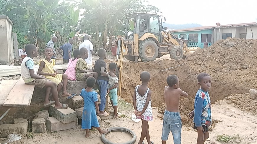 Bibiani Praga residents hail Alfred Obeng Boateng for renovating their public toilet