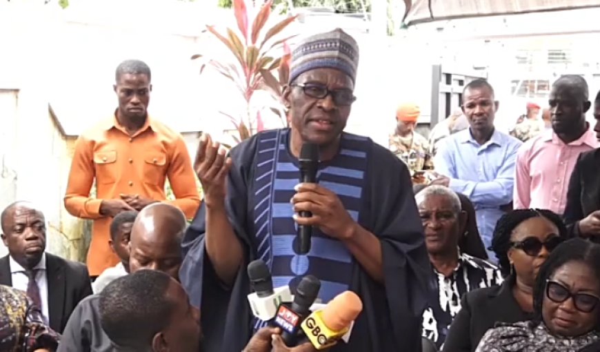 Speaker of Parliament Alban Bagbin led a delegation of parliamentary leaders to pay their respects to the family of Alhaji Muniru Mohammed Limuna