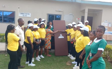 Bibiani Anidaso Fun Club Donates Mattress to Bibiani Municipal Hospital