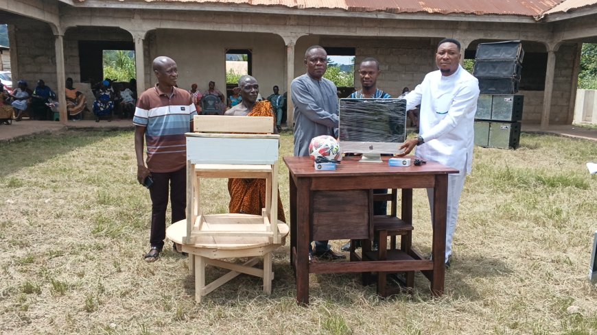 Miner Alex Donkor Donates Educational Items to Abesinsuom M/A Basic School