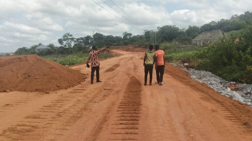 Sefwi Wiawso MCE Commends Predecessor for Initiating Dwinase Bypass Project